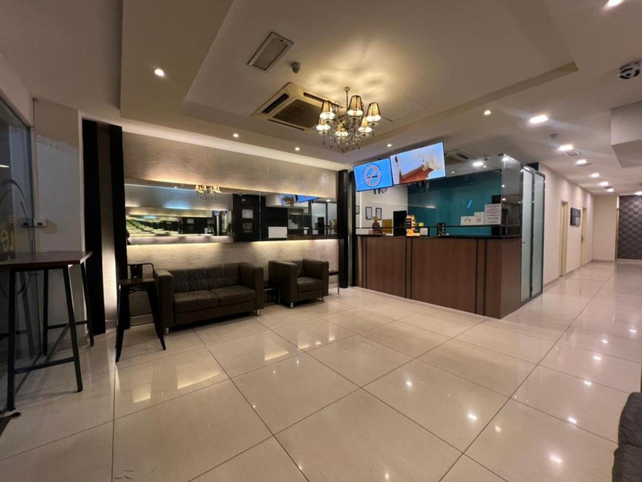 Smile Hotel Cheras Taman Segar Kuala Lumpur Buitenkant foto