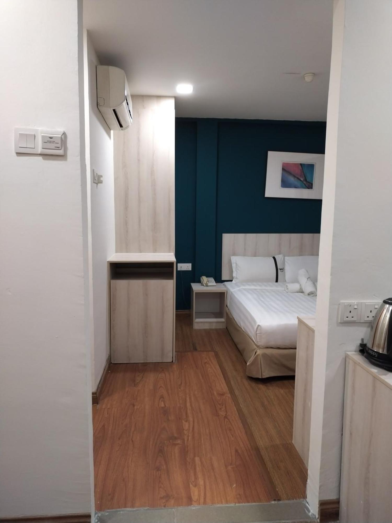 Smile Hotel Cheras Taman Segar Kuala Lumpur Buitenkant foto