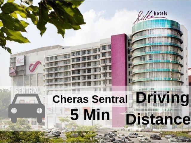 Smile Hotel Cheras Taman Segar Kuala Lumpur Buitenkant foto